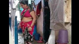 Rani's mother seductively reveals her curves at home in a bubble bath