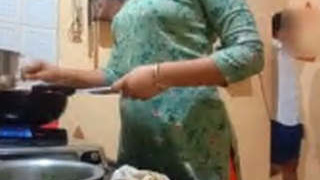 A kitchen maid experiences a thrilling encounter with her boss
