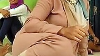 Gorgeous Indonesian mom about the hijab