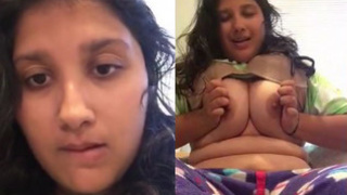 Stunning Sri Lankan woman takes pleasure in giving oral sex and displaying her talents