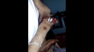 Indian newlyweds' thrilling honeymoon captured on camera