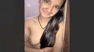 Indian housewife's intimate self-pleasure and oral stimulation video