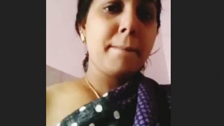 Bhabhi's unfaithful act: recording herself with another man