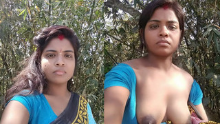 Indian women in sensual bathing scene captured on camera
