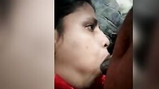 A slow nighttime XXX blowjob is how Randy the pretty slut pleases a man.