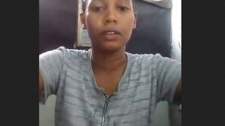 Tamil girl takes luxurious bath while being adorable