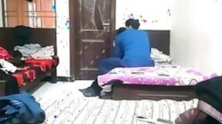 Pakistani Desi wife team fucks her friend MMC
