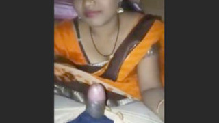 Indian village beauty gives oral pleasure to her brother-in-law