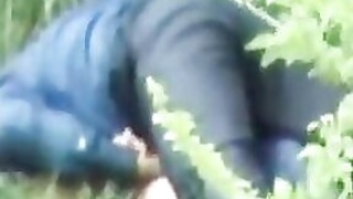 Sex with a runaway couple outdoors in the park