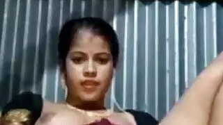 Married Country Girl Masturbates