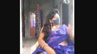 Geeta's intimate webcam performance with her spouse in the comfort of their home