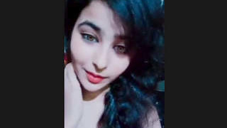 Pakistani beauty records intimate self-portrait video
