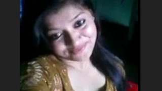 Stunning Asian bhabi captivates with her beauty