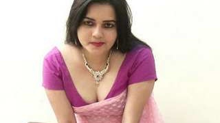 Indian sister's seductive photoshoot in traditional dress from village
