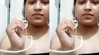Desi Indian Girl Shows Her Boobs Pussy Video Call