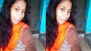 Desi Indian Girl Shows Tits On Video Call Part 1