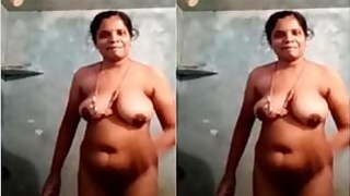Bathing Telugu Bhabha Part 1