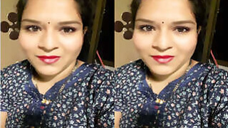 Desi Bhabhi shows off her boobs and bathing part