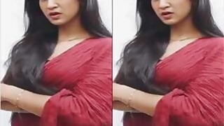 Sexy Indian Desi Shows Tits Part 1