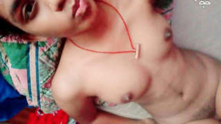 Indian girl's intimate photos and videos for her lover