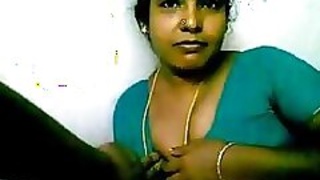 Scandalous MMS video of an Indian housewife from Chennai, Tamil